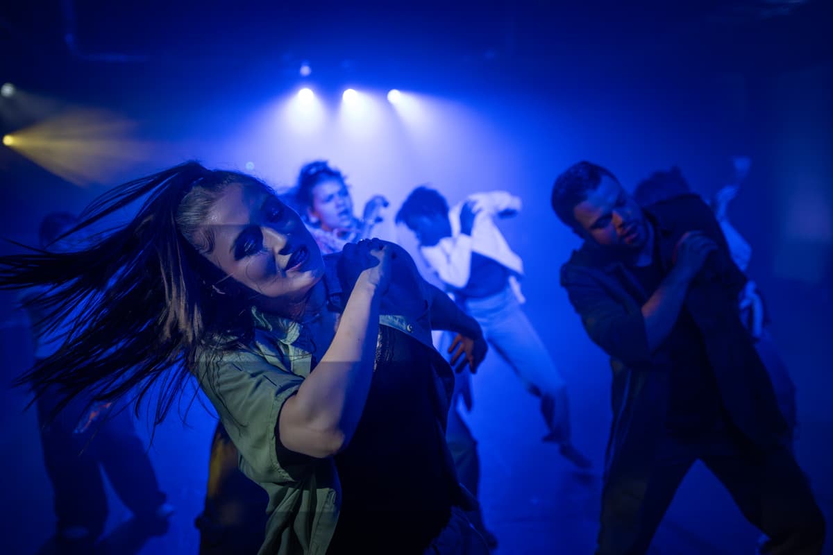 Chorégraphie personnalisée - Lore Beaudegnies